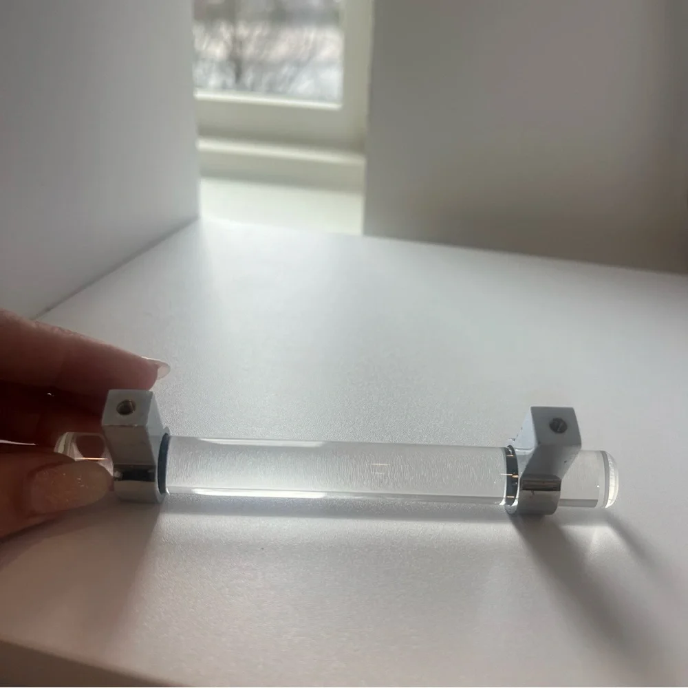 Crystal handle